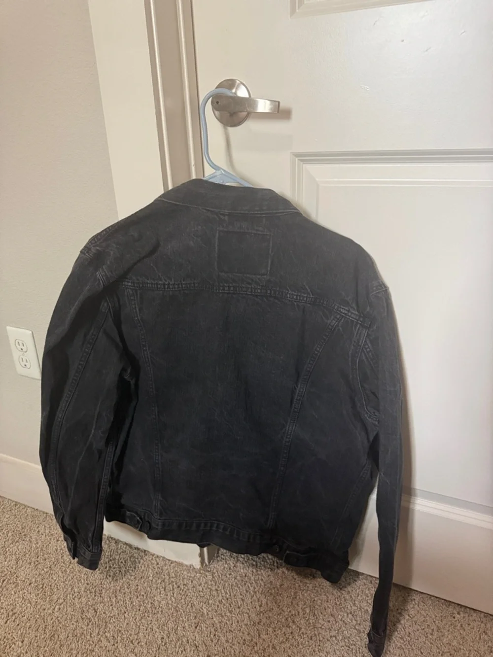 Levi's Washed Black Denim Jacket - Men's Lightweight Trucker - Picture 3 of 3